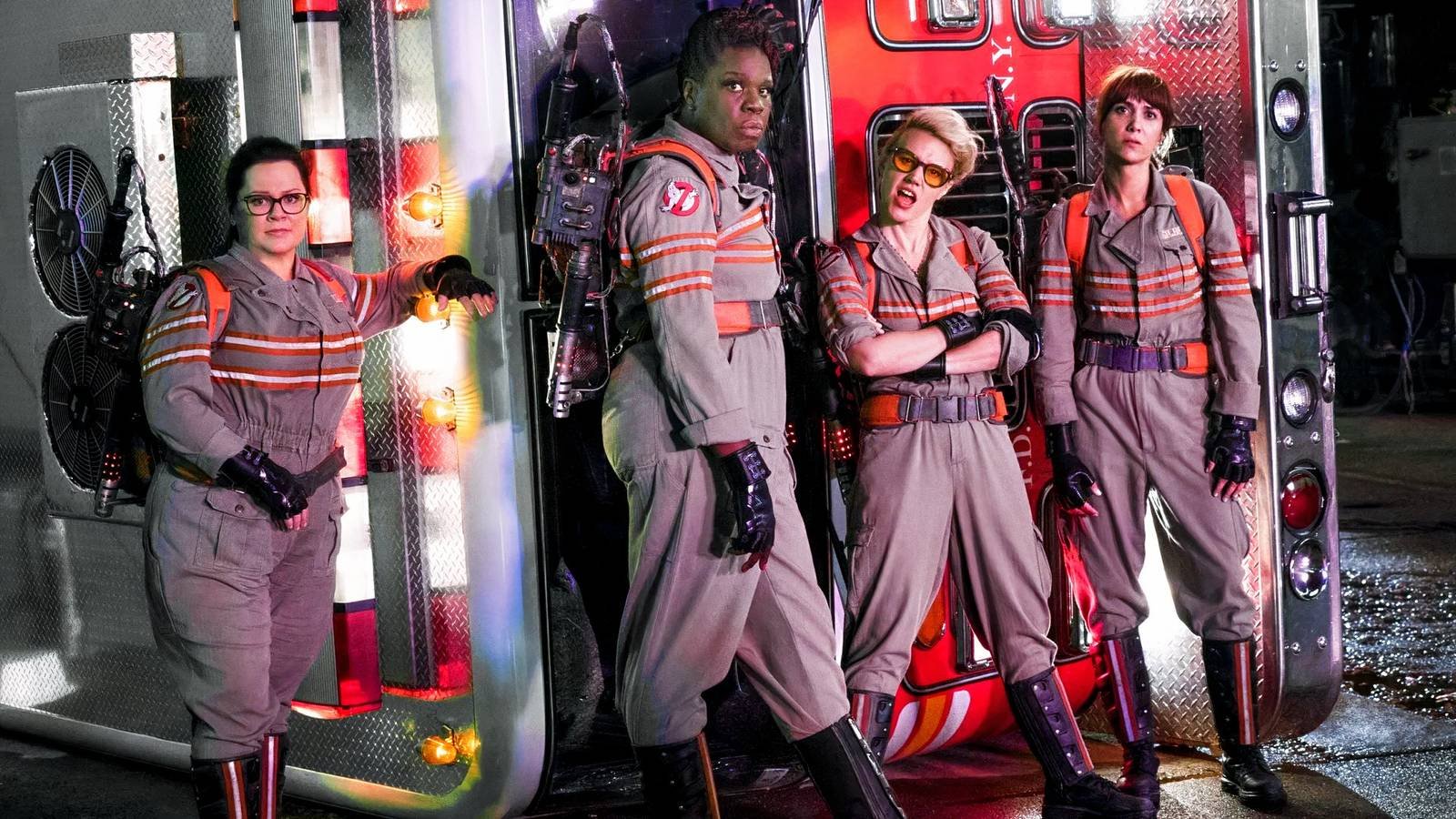 The cast of Ghostbusters: Answer the Call (2016).