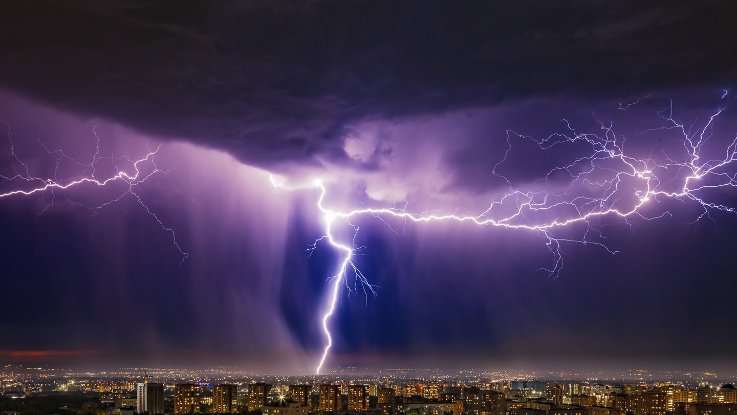 “Thunderquakes” are acoustic pressure waves that can penetrate the ground as seismic signals ...