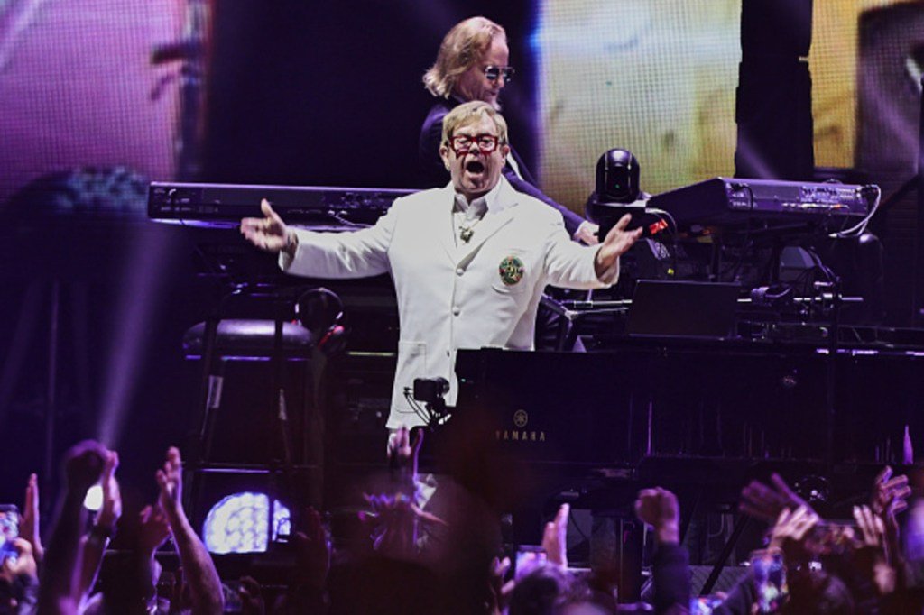 Elton John performs during a concert at Estadio Banorte on Oct. 2, 2026 in Mexico City. Medios y ...
